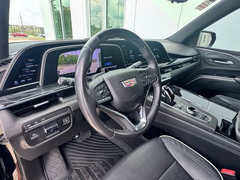 Used 2022 Cadillac Escalade Sport w/ Touring Package RWD image 12