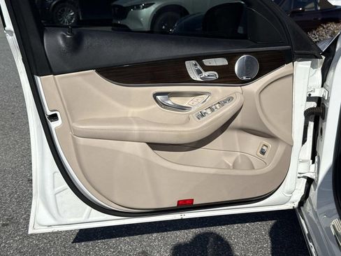Used 2021 Mercedes-Benz C 300 Sedan image 22