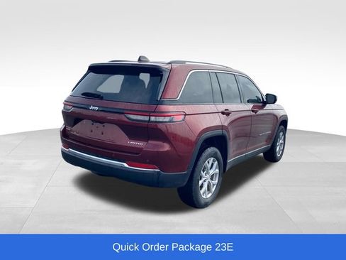 Used 2023 Jeep Grand Cherokee Limited AWD/4WD image 3