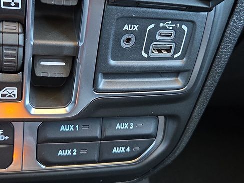 New 2026 Jeep Gladiator Mojave w/ Safety Group image 17