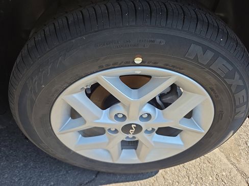 Used 2025 Kia Soul image 11