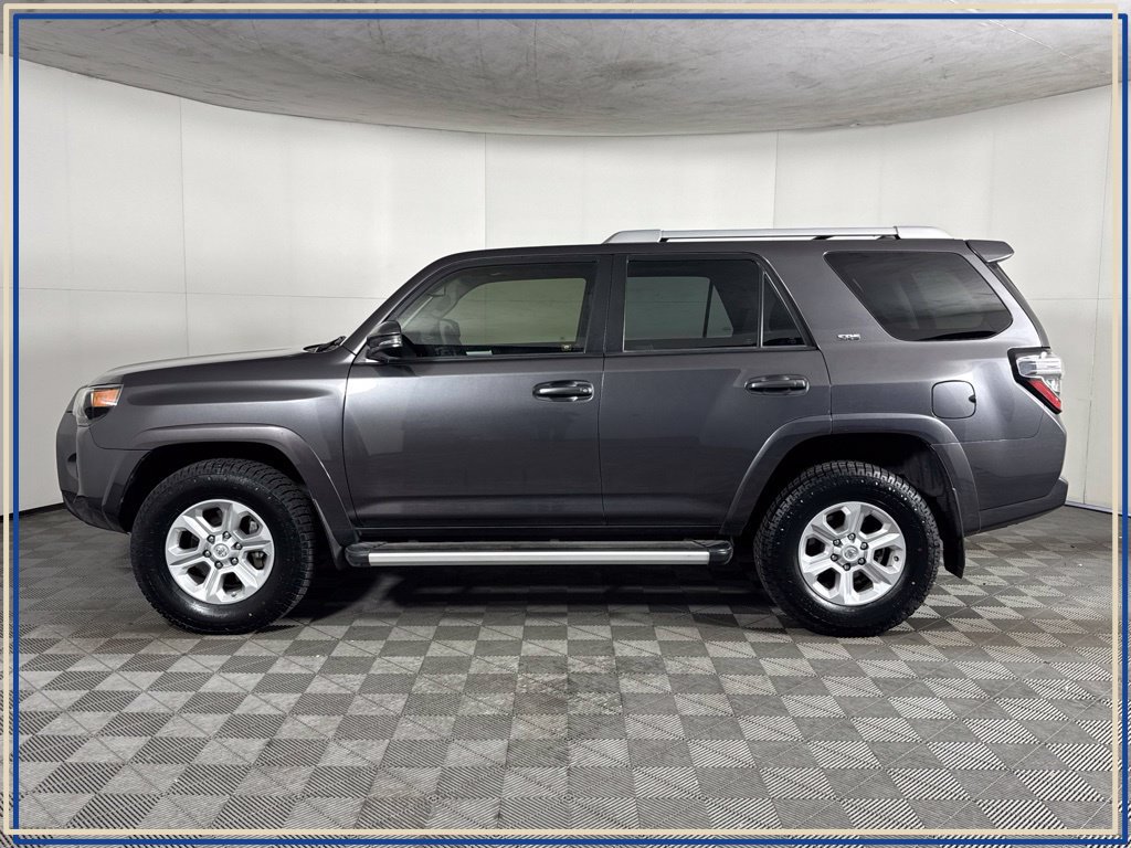 Used 2018 Toyota 4Runner SR5 Premium AWD/4WD image 13