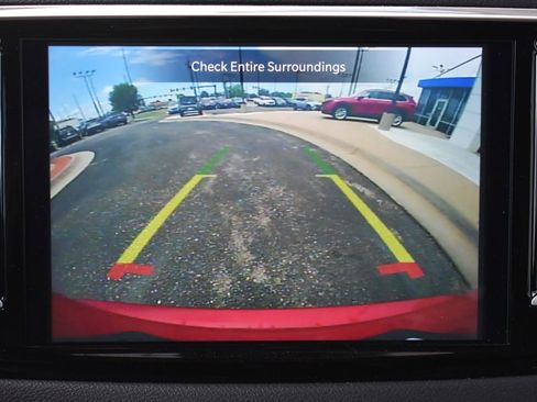 Used 2025 Chrysler Pacifica Select FWD image 5