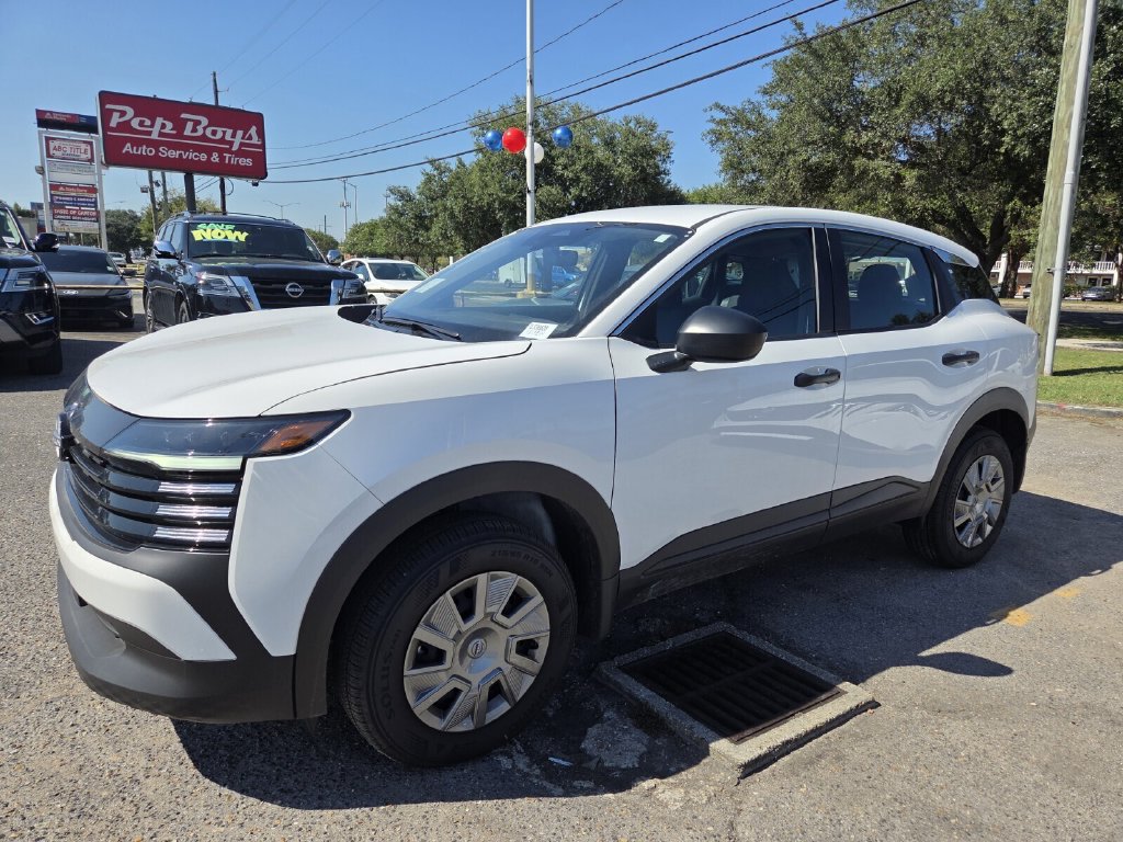 Used 2026 Nissan Kicks S FWD image 1