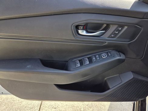 Used 2025 Honda Accord EX-L image 18