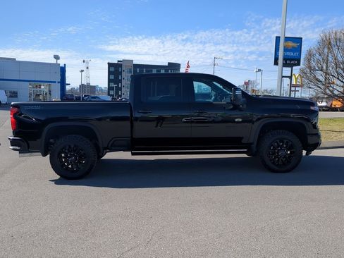 New 2026 Chevrolet Silverado 2500 LTZ w/ Trail Boss Package AWD/4WD image 9