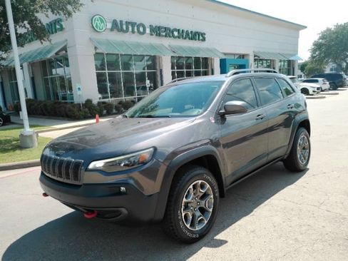 Used 2020 Jeep Cherokee Trailhawk AWD/4WD image 1