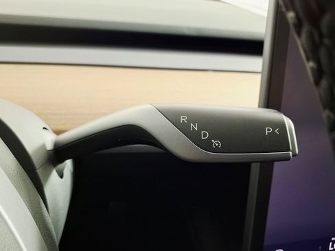 Used 2023 Tesla Model 3 Standard Range RWD image 21