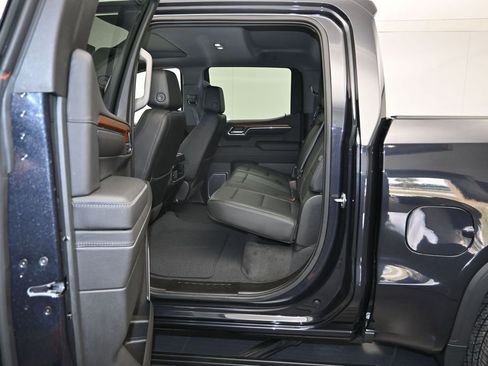Used 2023 GMC Sierra 1500 Denali w/ Denali Reserve Package AWD/4WD image 24