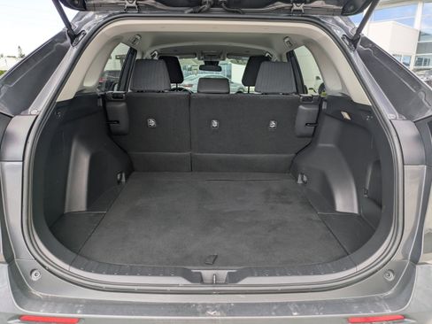 Used 2023 Toyota RAV4 LE FWD image 13