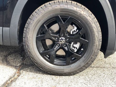 New 2026 Volkswagen Atlas Peak Edition AWD/4WD image 9