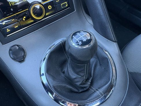 Used 2008 Pontiac Solstice Convertible w/ Preferred Package image 15