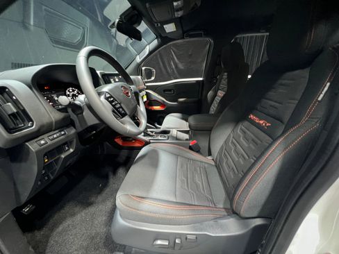 New 2026 Nissan Frontier PRO-4X w/ Pro-4x Convenience Package image 32