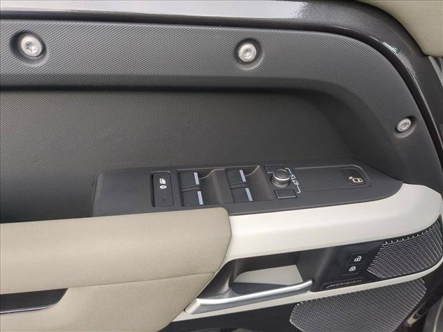 Used 2023 Land Rover Defender 110 S AWD/4WD image 10