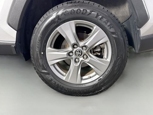 Certified 2022 Toyota RAV4 LE image 27