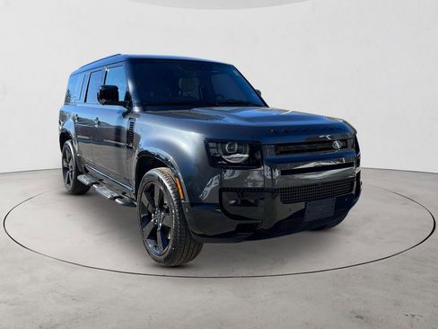 New 2026 Land Rover Defender 130 V8 image 7