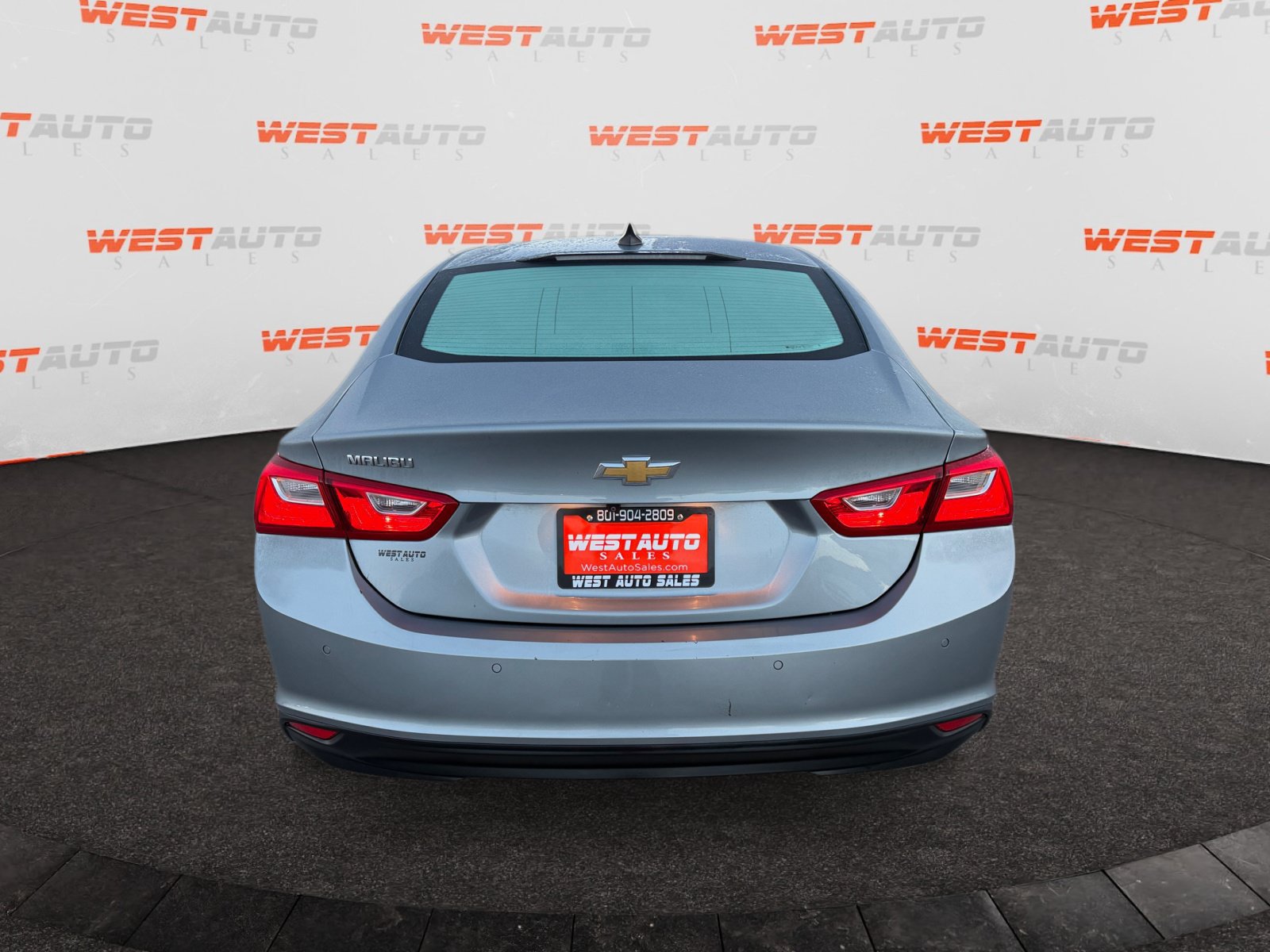 Used 2023 Chevrolet Malibu LS w/ Driver Confidence Package FWD image 4