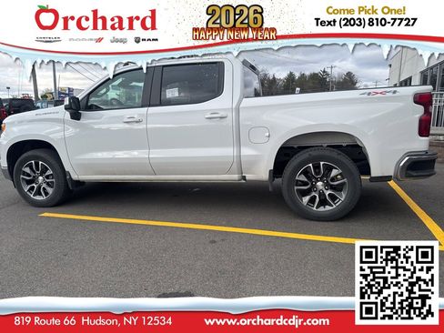 Used 2024 Chevrolet Silverado 1500 LT image 7
