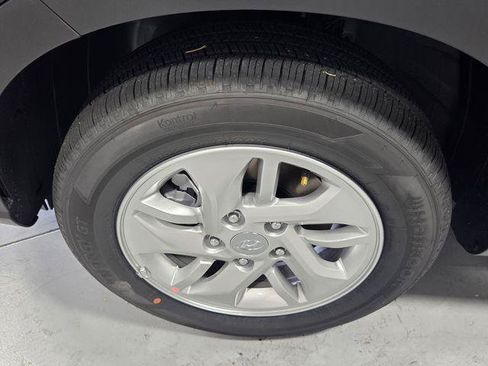 New 2026 Hyundai Venue SE FWD image 16