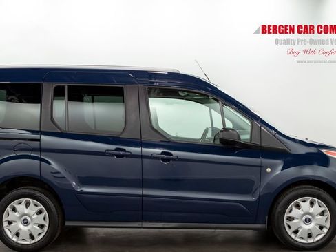 Used 2017 Ford Transit Connect XLT FWD image 10