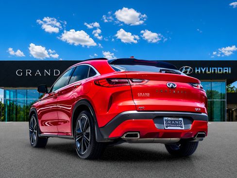 Used 2023 INFINITI QX55 Sensory w/ Lighting Package AWD/4WD image 3