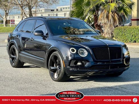 Used 2017 Bentley Bentayga AWD/4WD image 36