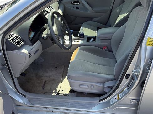 Used 2007 Toyota Camry image 6