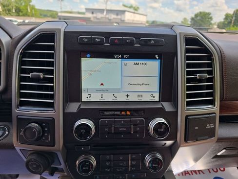 Used 2018 Ford F150 King Ranch w/ Equipment Group 601A Luxury AWD/4WD image 19