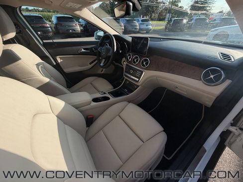 Used 2018 Mercedes-Benz GLA 250 4MATIC image 33