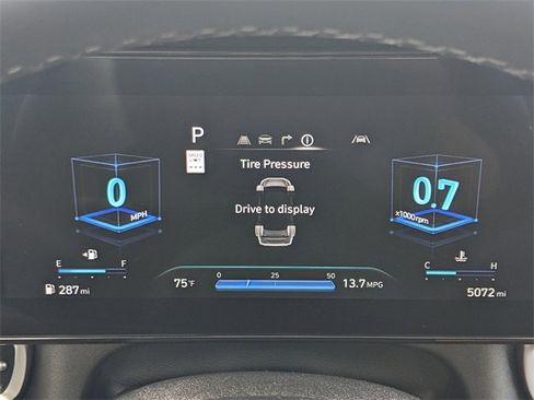 Used 2025 Hyundai Elantra SEL image 20