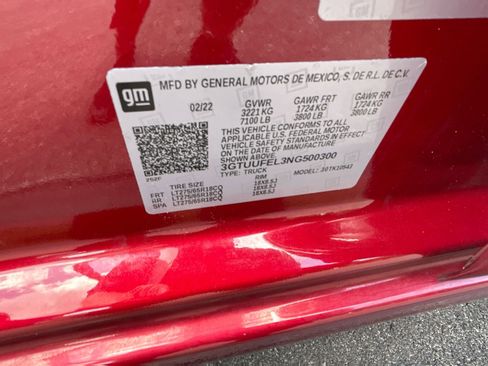 Used 2022 GMC Sierra 1500 AT4X image 36