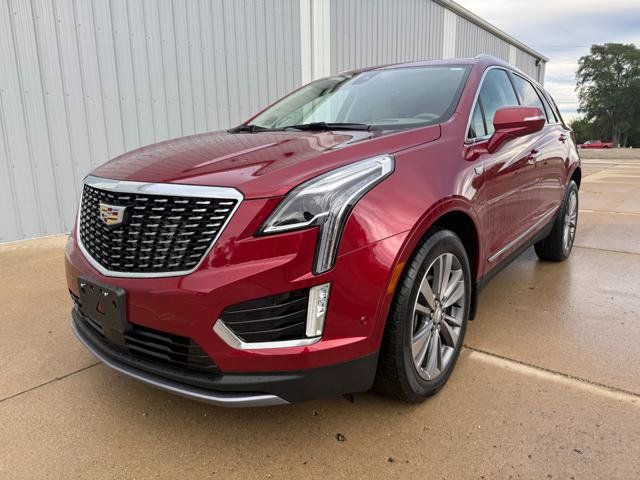 Used 2020 Cadillac XT5 Premium Luxury AWD/4WD image 3
