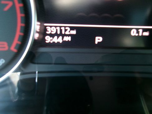 Used 2021 Audi A4 2.0T Premium image 18