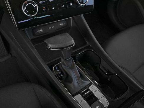 Used 2024 Hyundai Tucson SE image 17