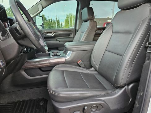 Used 2024 Chevrolet Silverado 3500 LTZ w/ LTZ Convenience Package AWD/4WD image 15