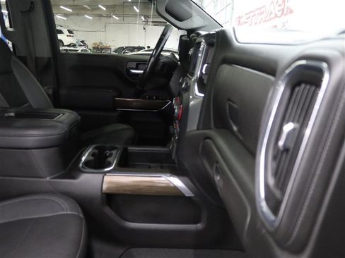 Used 2021 Chevrolet Silverado 1500 LT Trail Boss w/ Convenience Package II AWD/4WD image 31