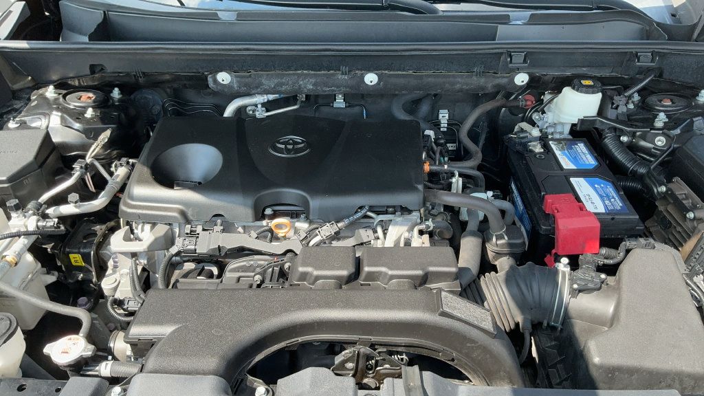 Used 2021 Toyota RAV4 XLE Premium FWD image 24