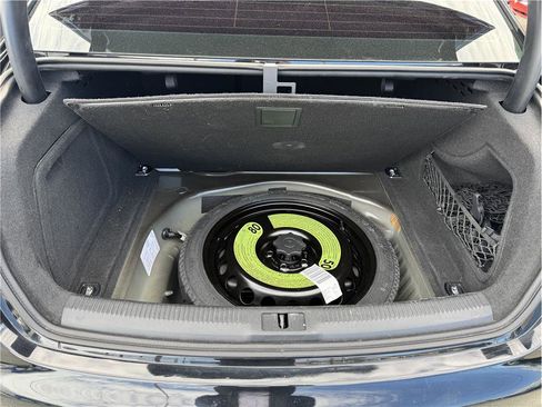 Used 2016 Audi A4 2.0T Premium Plus w/ Technology Package image 23