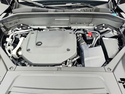 New 2026 Volvo XC90 B6 Plus w/ Protection Package Premier image 32
