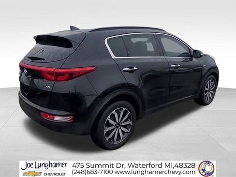 Used 2018 Kia Sportage EX w/ EX Premium Package image 9