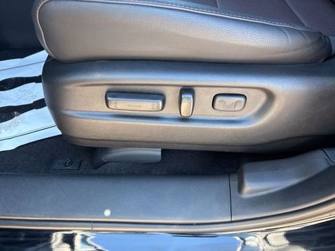 Certified 2025 Honda Ridgeline Black Edition image 6