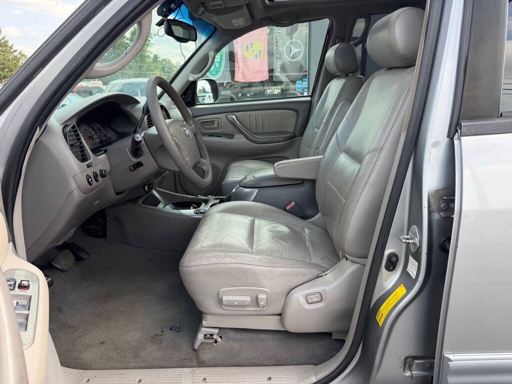 Used 2003 Toyota Sequoia Limited RWD image 13