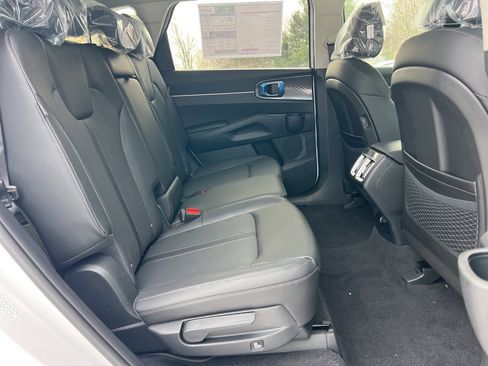 New 2026 Kia Sorento S image 14