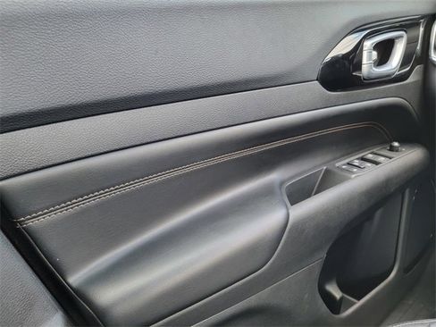 Certified 2022 Jeep Compass Limited image 37