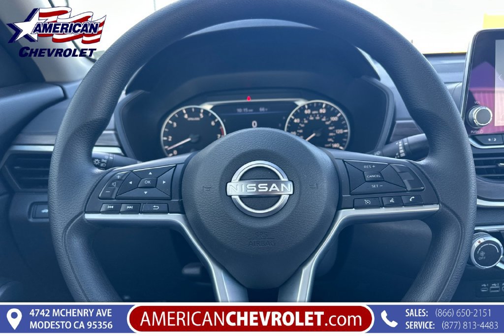Used 2025 Nissan Altima 2.5 SV FWD image 30