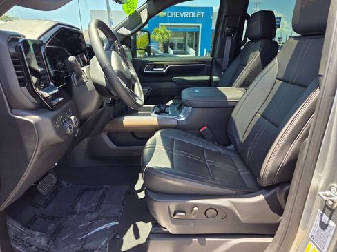 Certified 2024 Chevrolet Silverado 3500 High Country w/ High Country Premium Package AWD/4WD image 6