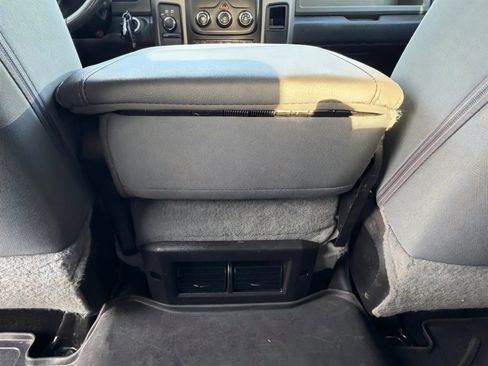 Used 2018 RAM 2500 Tradesman w/ Chrome Appearance Group image 26