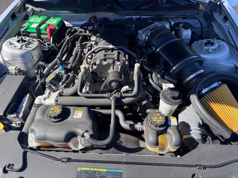 Used 2010 Ford Mustang Shelby GT500 image 17