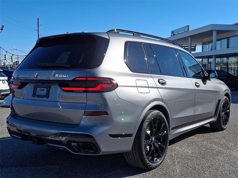 New 2026 BMW X7 M60i image 6