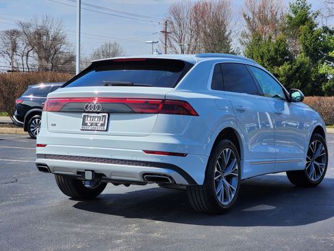 Used 2025 Audi Q8 Premium Plus AWD/4WD image 2